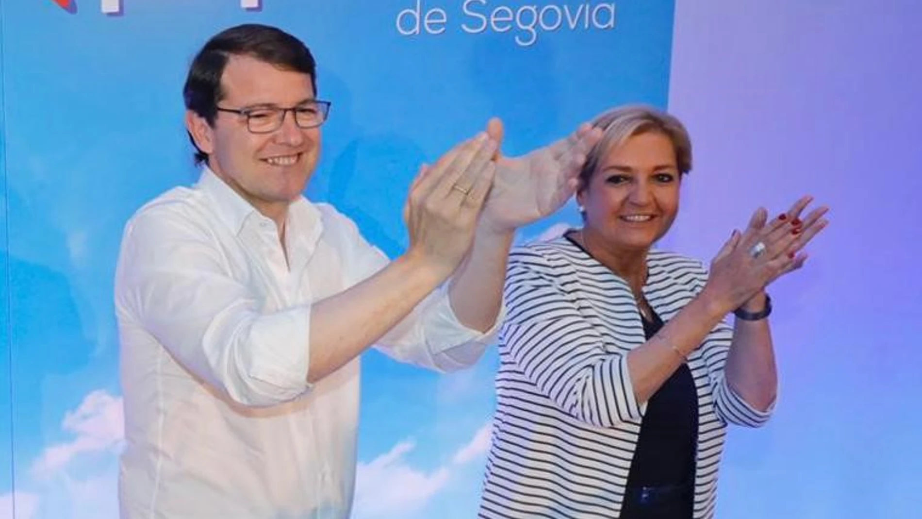 Paloma Sanz junto a Alfonso Fernández Mañueco en un acto de la última campaña electoral
