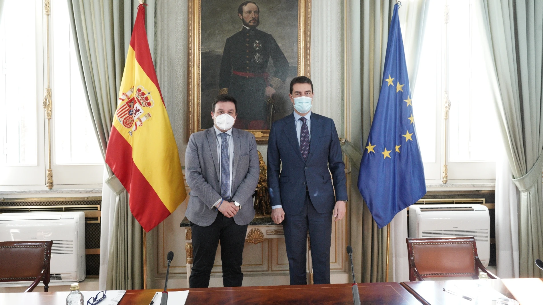 El consejero de la Presidencia, Ángel Ibáñez, se reúne con el secretario de Estado de Política Territorial y Función Pública, Víctor Francos