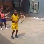 El trabajo de la Oyebog Tennis Academy con niños de Camerún
