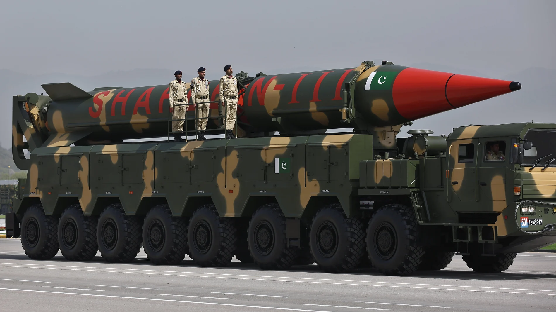 El misil Shaheen-III missile, con capacidad nuclear, en un destilo en Pakistán