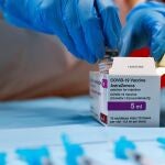 Los especialistas en Medicina Preventiva y Salud Pública se verán obligados a suspender las vacunaciones de covid y de Herpes Zóster