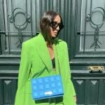 Laura Eguizabal con look que combina verdes y azules/ Instagram @laura_eguizabal
