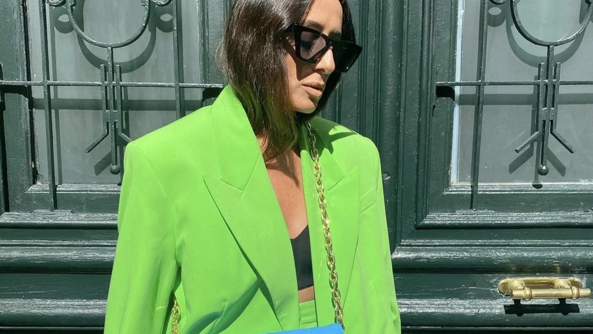 Laura Eguizabal con look que combina verdes y azules/ Instagram @laura_eguizabal