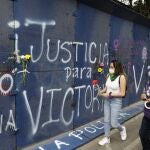 Flores para pedir justicia para Victoria, en Ciudad de México ayer