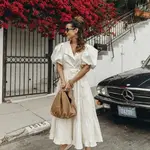 Sara Escudero con vestido camisero midi con mangas abullonadas/ Instagram @collagevintage