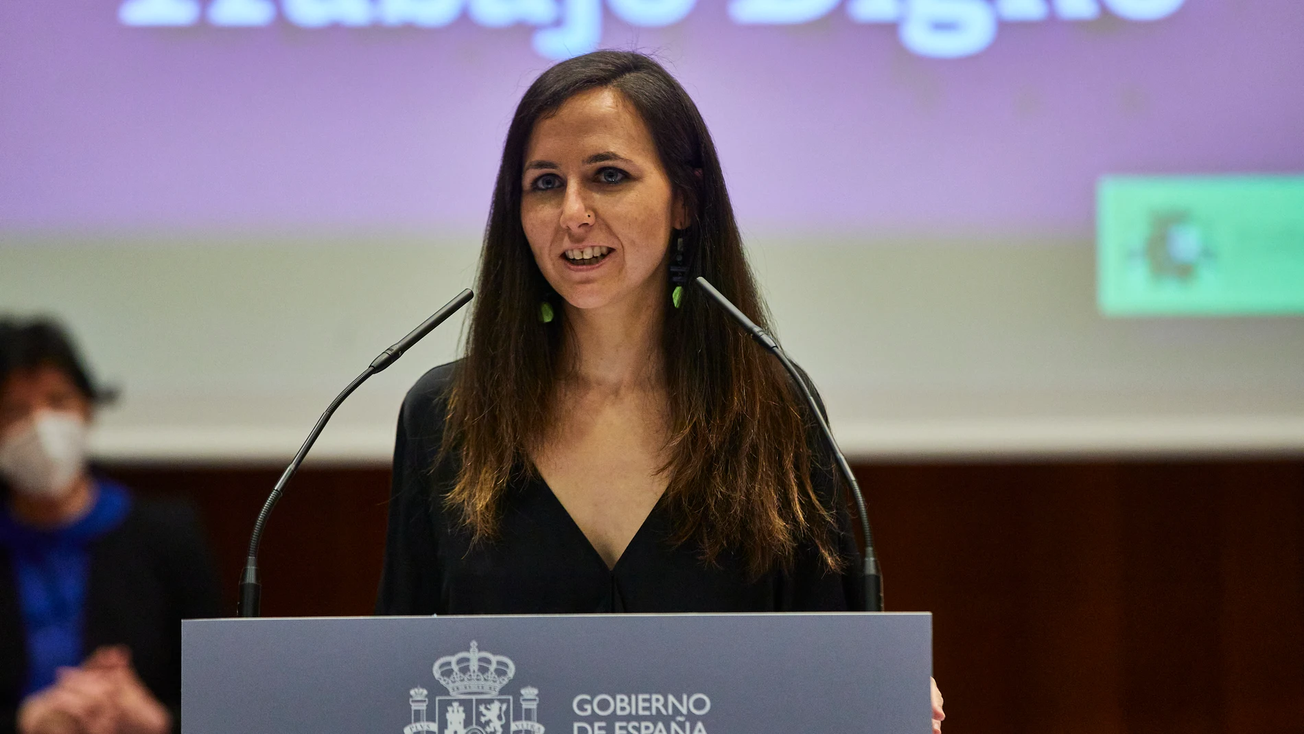 La nueva ministra de Derechos Sociales y Agenda 2030, Ione Belarra; interviene durante el traspaso de carteras ministeriales, en Madrid (España)