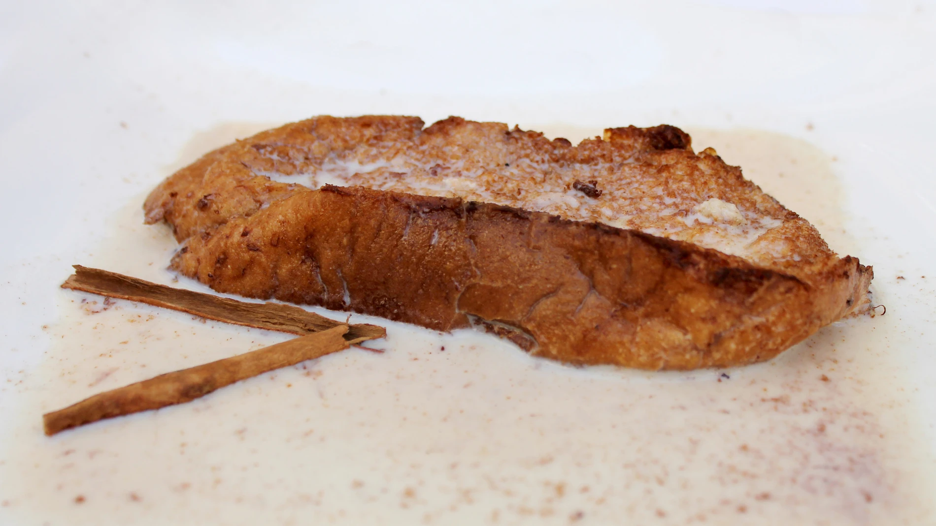 Torrija elaborada por la cocinera Maria Luisa Banzo, del restaurante La cocina de María Luisa