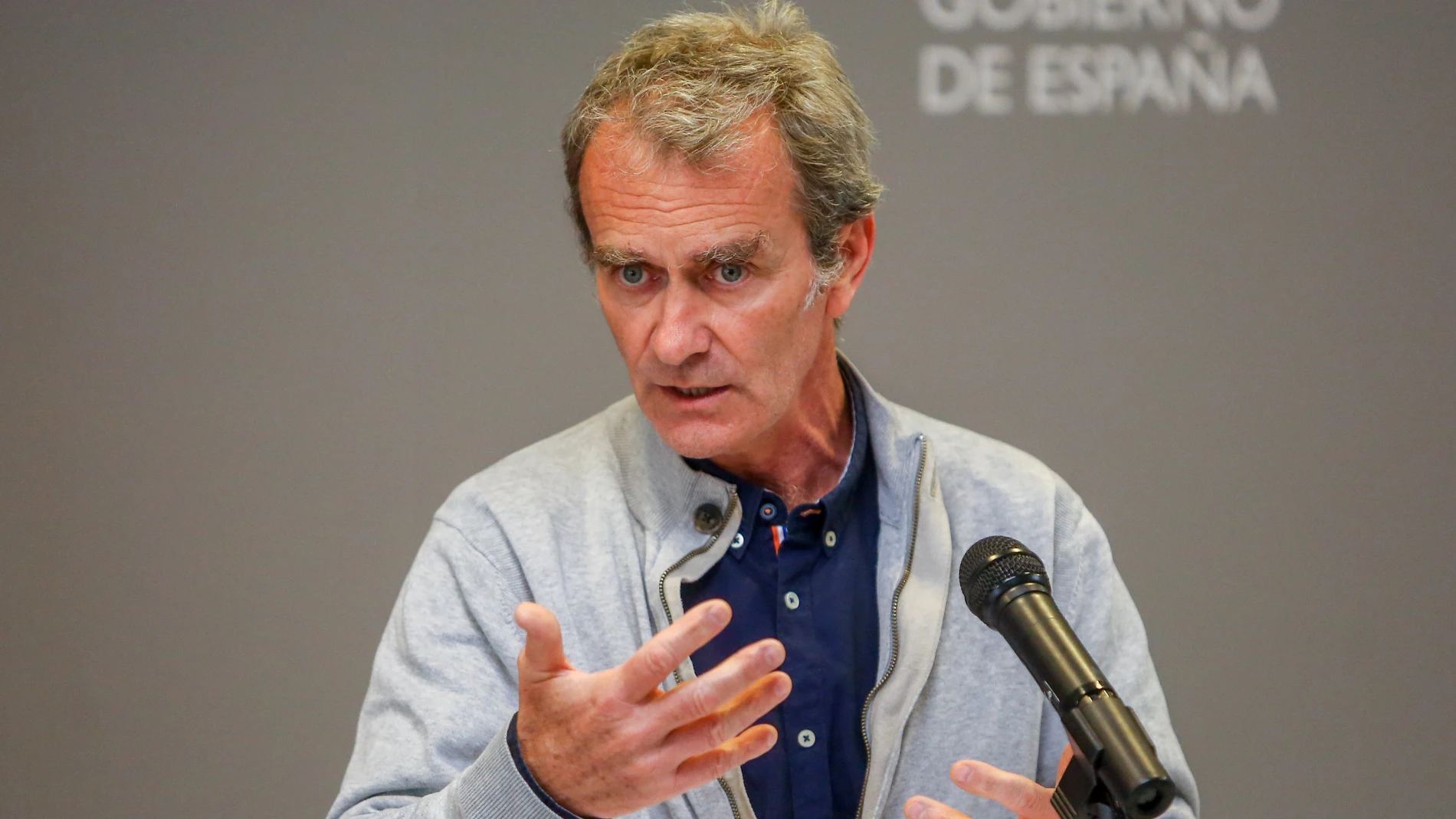 El director del Centro de Alertas y Emergencias Sanitarias (CCAES), Fernando Simón durante una rueda de prensa