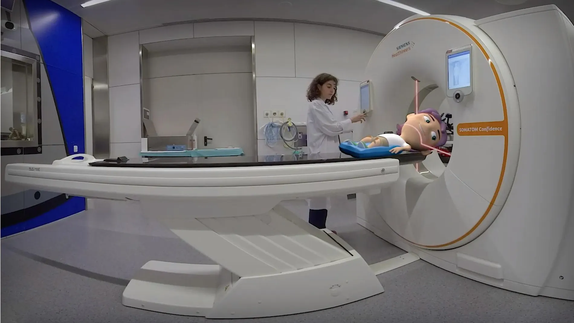En el vídeo de realidad virtual se puede ver al personaje de Nixi en el espacio en el que se lleva a cabo el tratamiento