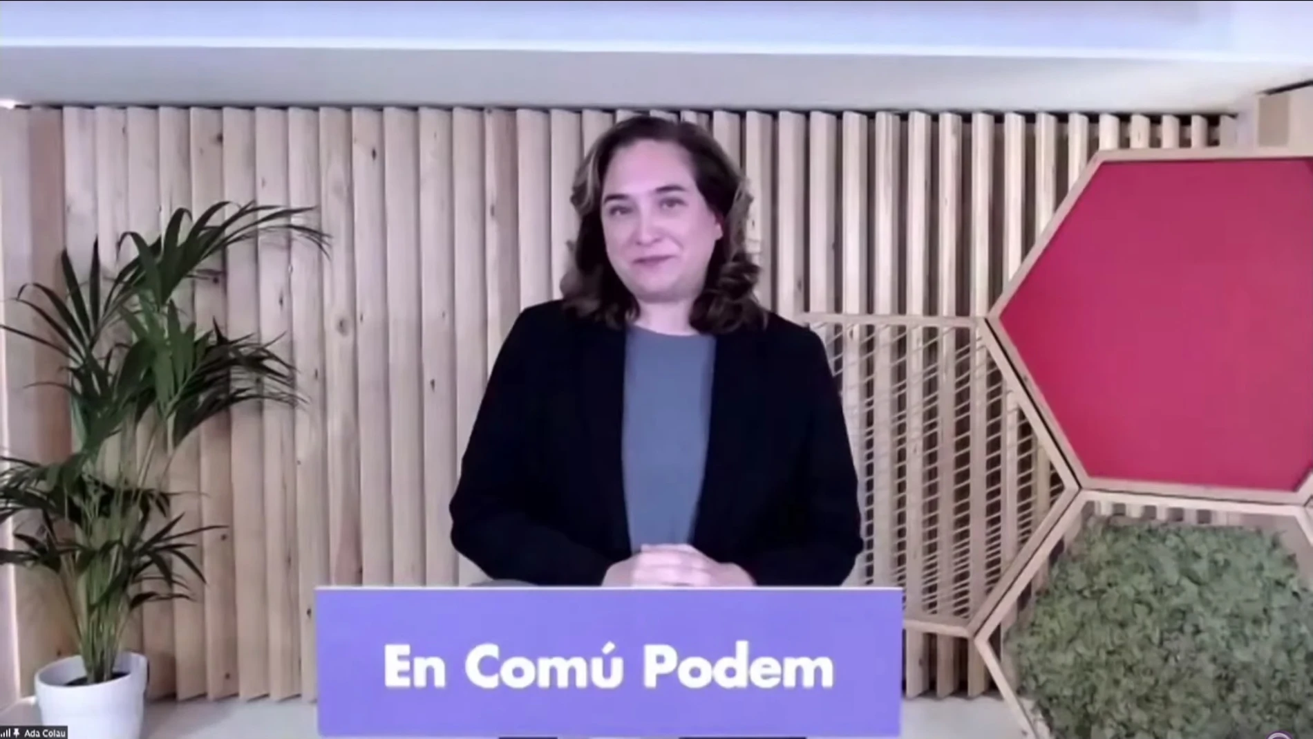 La alcaldesa de Barcelona, Ada Colau, en su intervención durante la reunión del Consejo Confederal de Unidas Podemos.