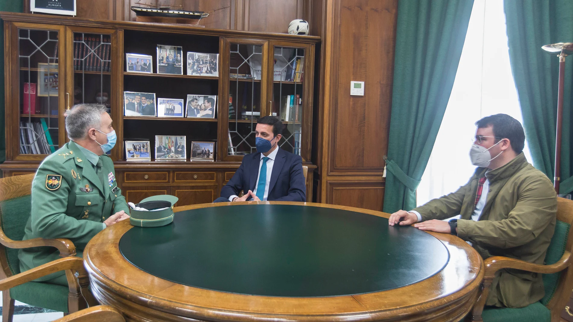 El presidente de la Diputación de Almería se despide del General Llago