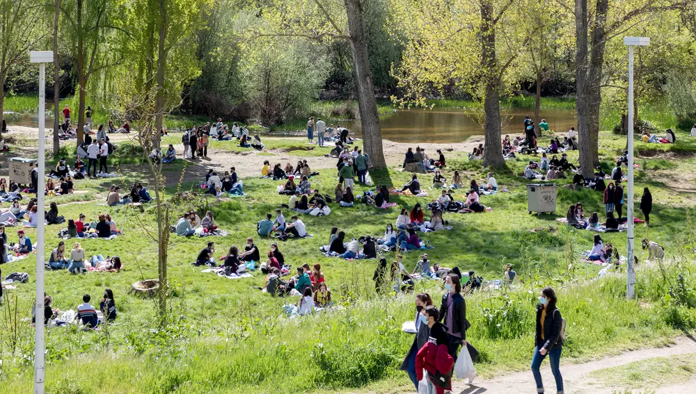 Salamanca celebra la tradicional fiesta del Lunes de Aguas