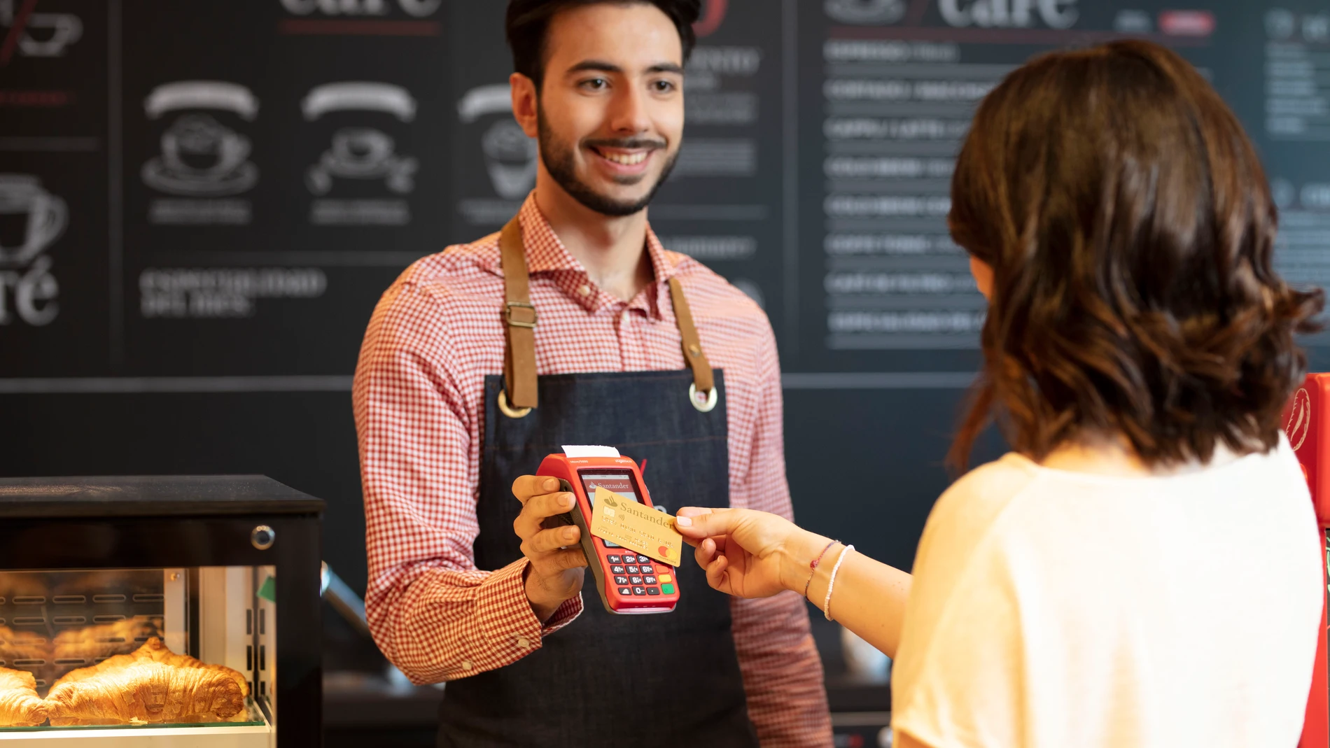 Con propuestas como el Work Café, Banco Santander es pionero en su modelo de proximidad con sus usuarios.