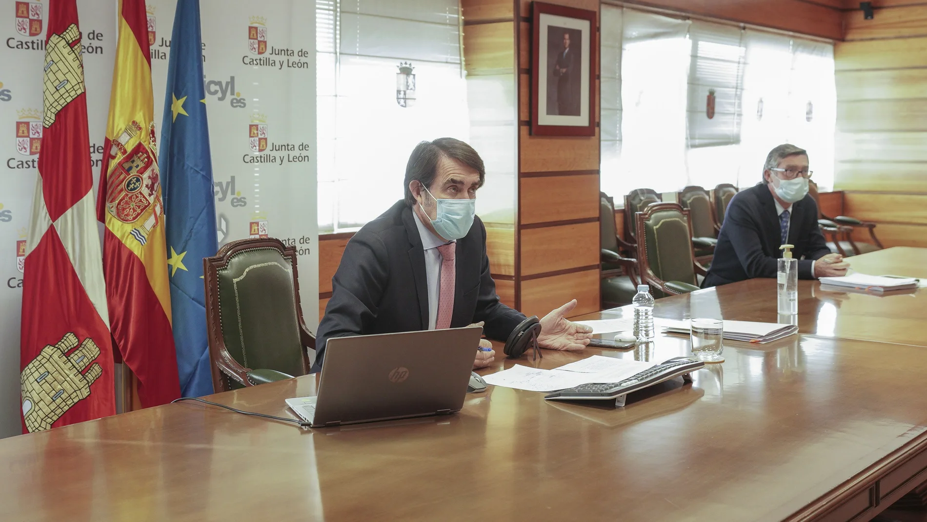 El consejero de Fomento y Medio Ambiente, Juan Carlos Suárez-Quiñones, durante la videoconferencia de Medio Ambiente