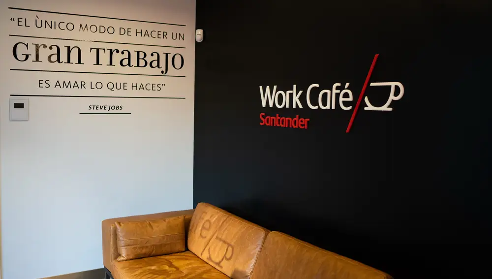 Los Work Café están diseñados para fomentar el crecimiento y el progreso, tanto profesional como personal, de clientes y no clientes.