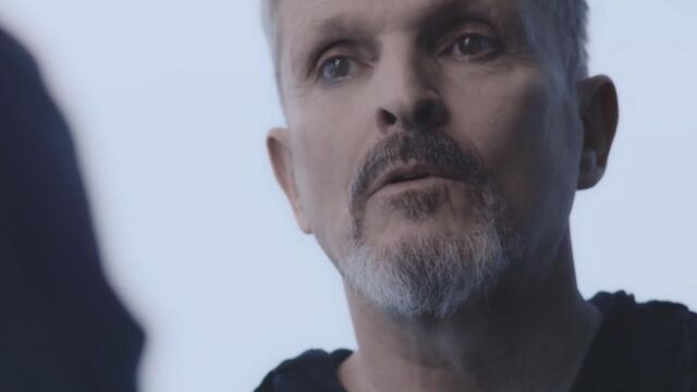 Miguel Bosé durante su entrevista con Jordi Évole