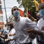 Juan Guaido en una marcha en Venezuela