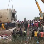  Al menos 11 muertos y cerca de 100 heridos tras descarrilar un tren en Egipto