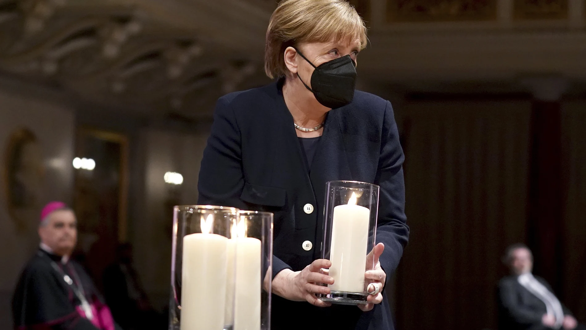La canciller Angela Merkel en el homenaje hoy a las víctimas de covid-10 en Alemania