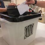 Urna de votación del referéndum ilegal del 1-O