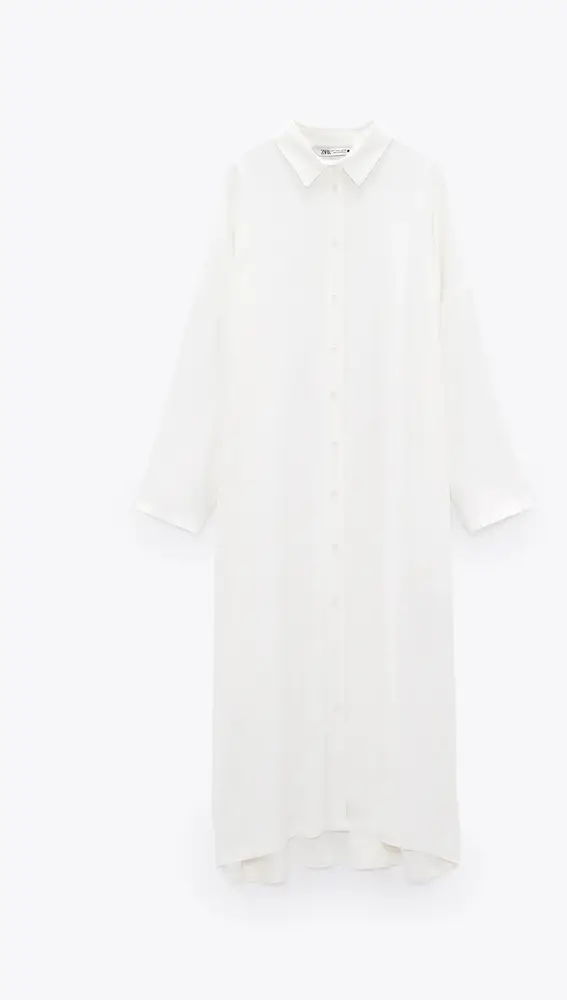 Vestido blanco camisero oversize de Zara