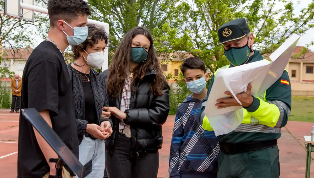Mujer y tres hijos del guardia civil Ricardo Sánchez, fallecido en acto de servicio el pasado 2 de abril