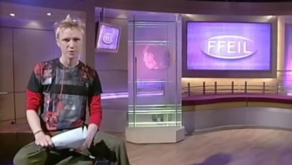 Owain con 18 años en sus inicios en la BBC