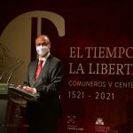 El presidente de las Cortes y de la Fundación de Castilla y León, Luis Fuentes, inaugura el pase previo de la exposición "Comuneros 500 años"
