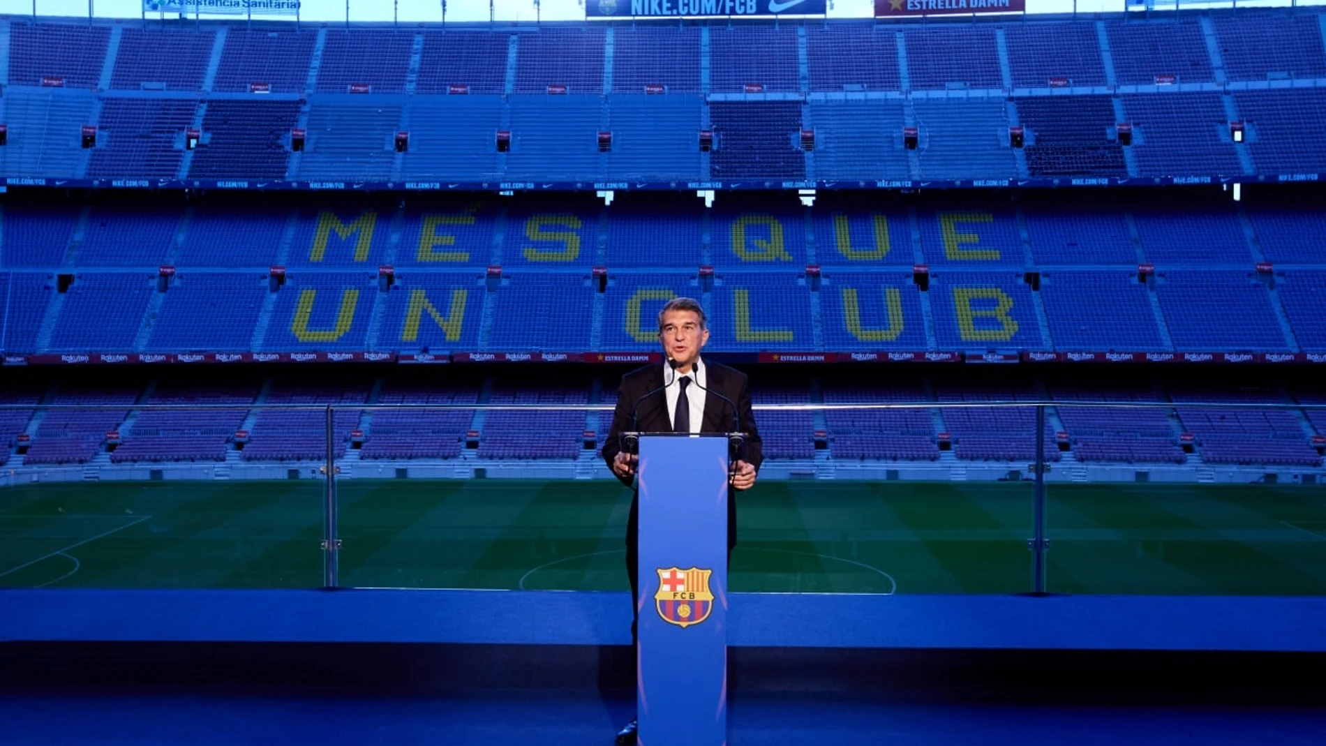 El presidente del FC Barcelona, Joan Laporta, en la toma de posesión del cargo en el Camp Nou