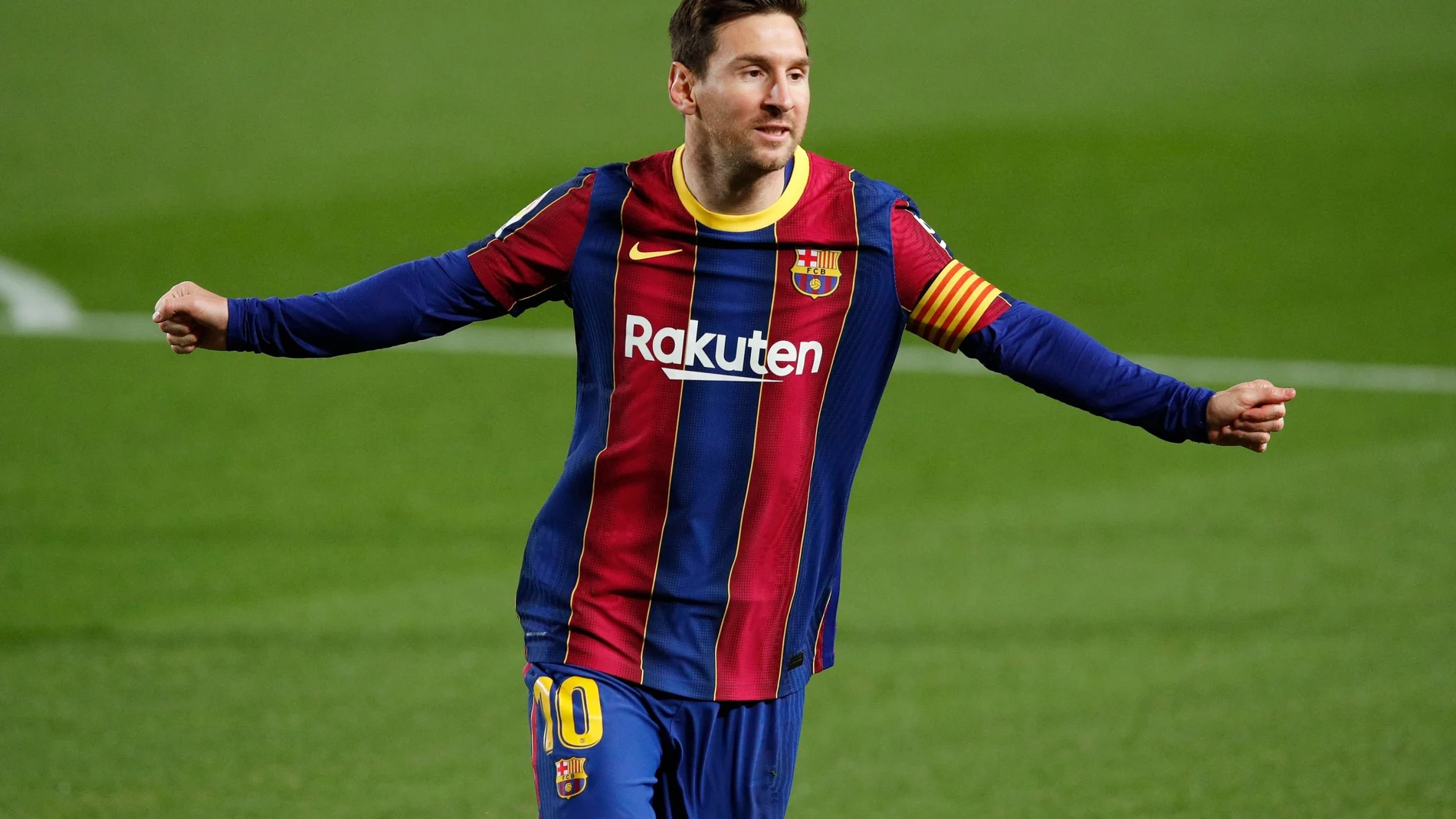 Leo Messi y el Barcelona buscan el liderato de LaLiga contra el Granada.