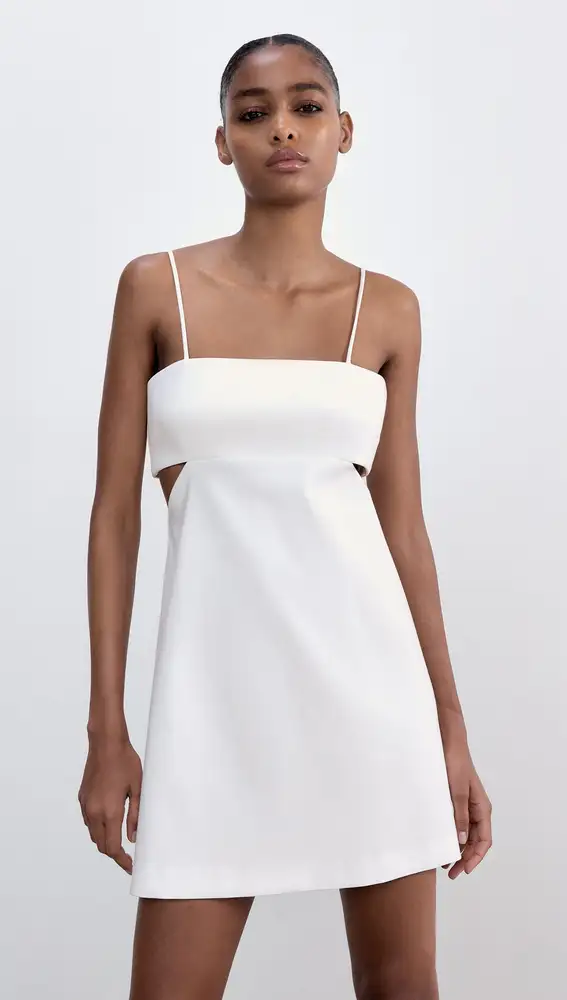 Mini vestido blanco cut-out de Zara