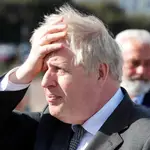 El primer ministro británico Boris Johnson visita Llandudno