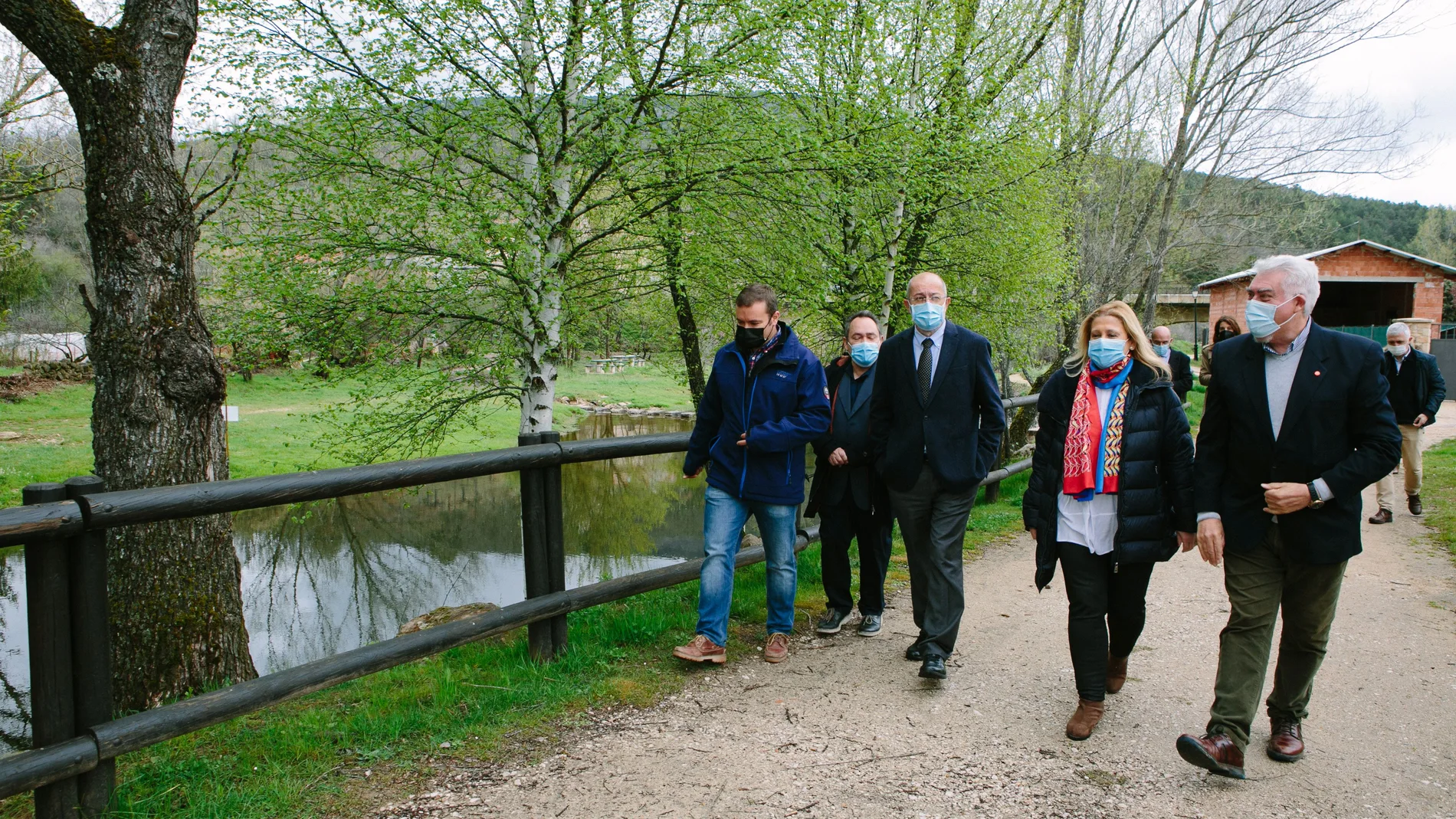 El vicepresidente Francisco Igea visita la localidad soriana de Molinos de Duero