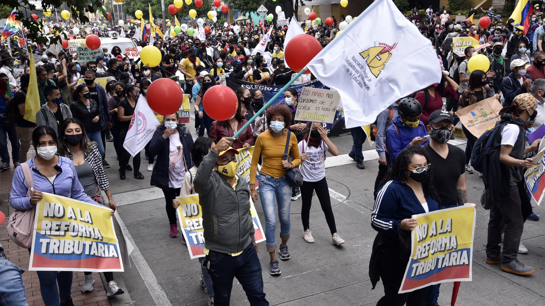 Protestas contra la reforma tributaria en BogotáGUILLERMO LEGARIA28/04/2021