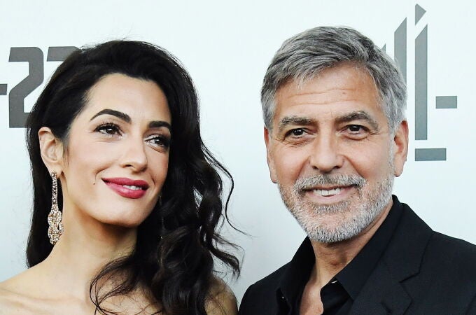 George Cloone y su esposa Amal. EFE/EPA/ANDY RAIN