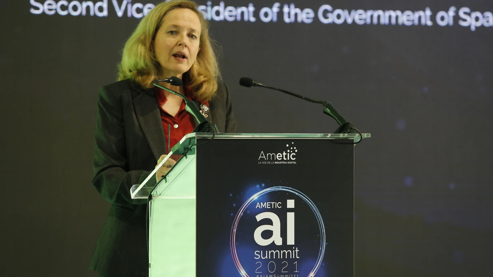 La vicepresidenta segunda y ministra de Asuntos Económicos y Transformación Digital, Nadia Calviño, en la inauguración de la IV edición del foro de Ametic 'Artificial Intelligence Summit 2021' del AMETIC