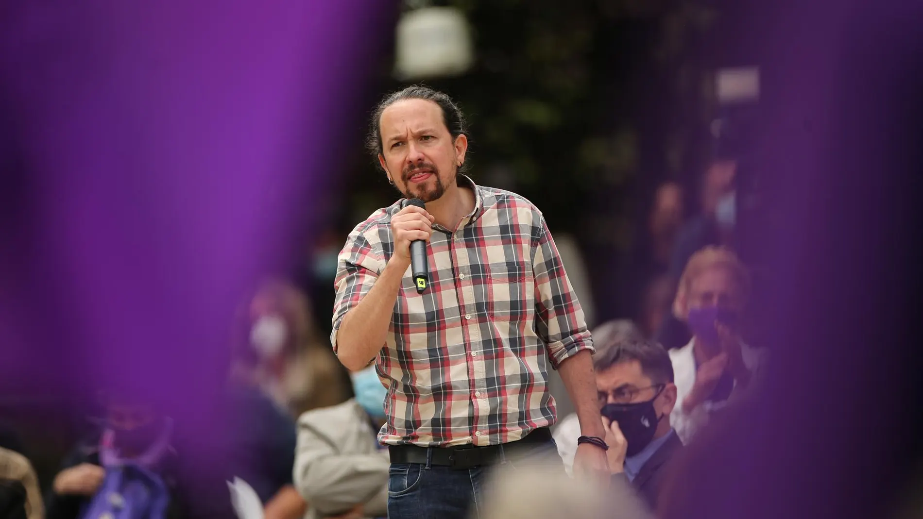 El candidato de Unidas Podemos a las elecciones madrileñas, Pablo iglesias, en un mitin de campaña