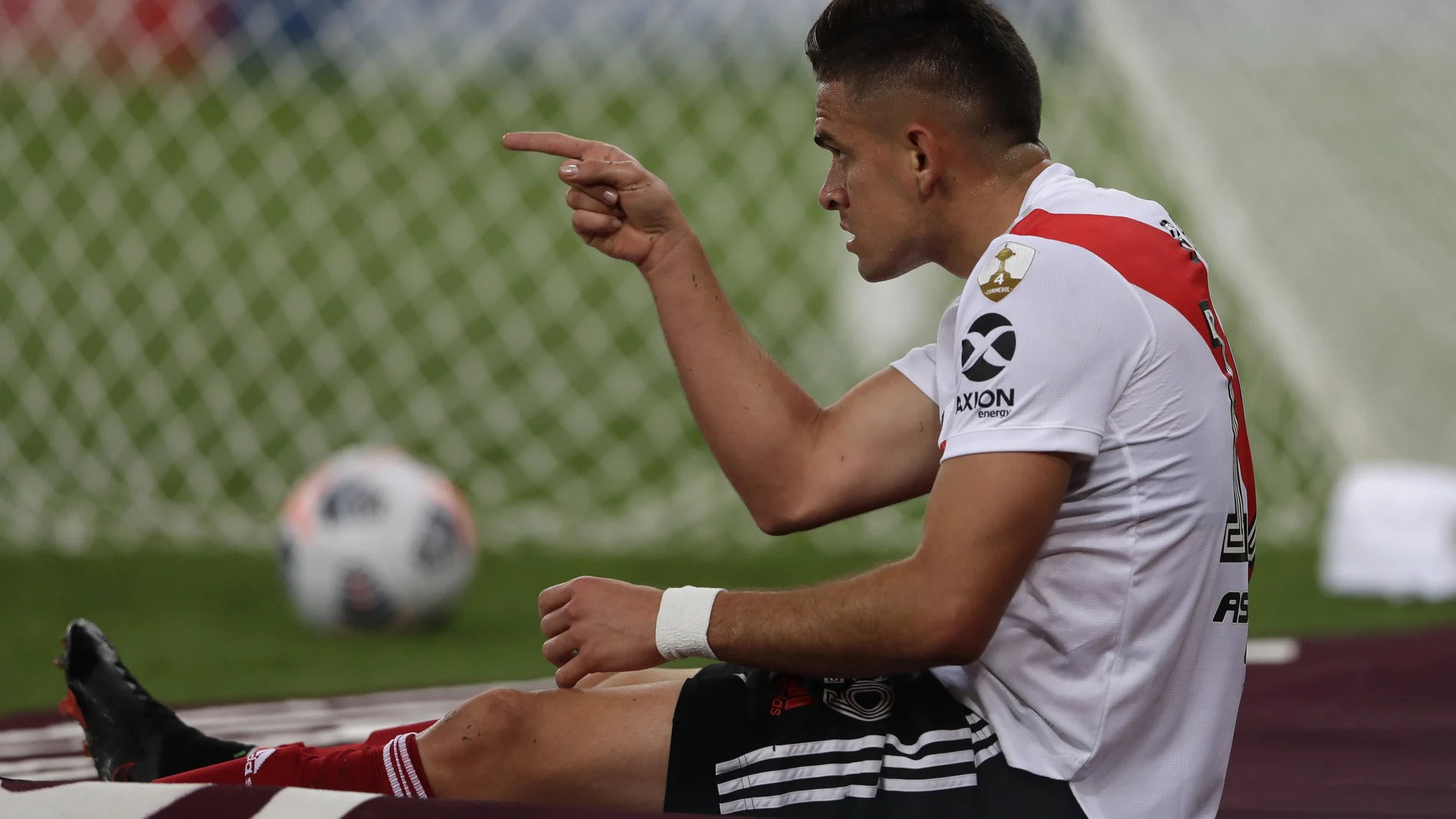 Santos Borré con River Plate.