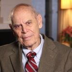 Foto facilitada del físico e historiador de la ciencia Gerald Holton. La Fundación BBVA ha concedido el premio Fronteras del Conocimiento en Humanidades al físico e historiador de la ciencia Gerald Holton por sus "contribuciones a la historia de la ciencia de los siglos XIX y XX", en las que ha mostrado "una sensibilidad especial a los contextos culturales, filosóficos, sociológicos y de diferencias de género".EFE/Fundación BBVA SOLO USO EDITORIAL/SOLO DISPONIBLE PARA ILUSTRAR LA NOTICIA QUE ACOMPAÑA (CRÉDITO OBLIGATORIO)