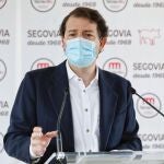 El presidente de Castilla y León, Alfonso Fernández Mañueco, pide a Pedro Sánchez que actúe contra la pandemia