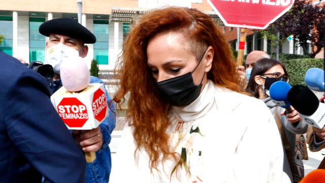 Rocío Carrasco sale del juicio por la demanda civil interpuesta por Antonio David Flores por impago de la pensión de sus hijos, a 30 de abril de 2021, en Madrid, (España).