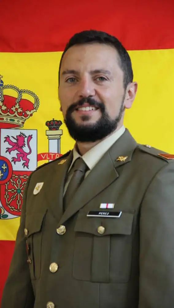 Cabo Francisco Pérez Benitez, fallecido tras recibir la vacuna de AstraZeneca