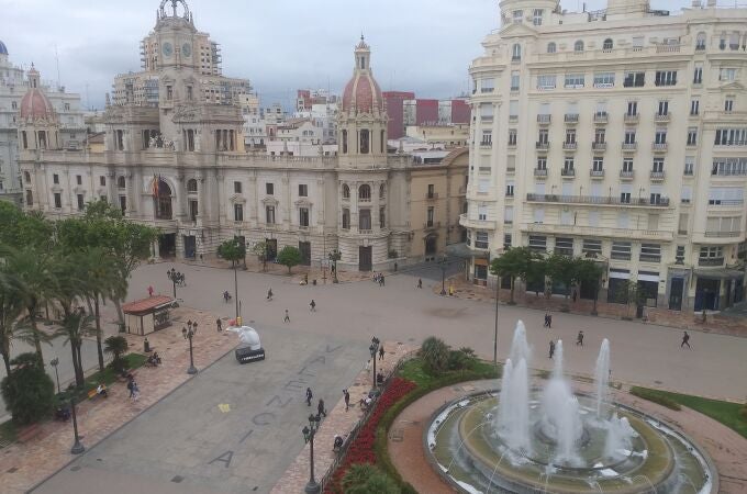 La plaza será peatonal, con vegetación y sombra, y la fuente se mantendrá aunque podría cambiar su diseño