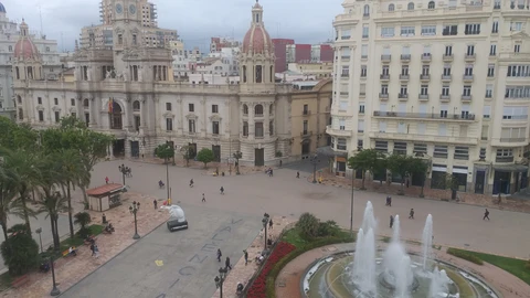 La plaza será peatonal, con vegetación y sombra, y la fuente se mantendrá aunque podría cambiar su diseño