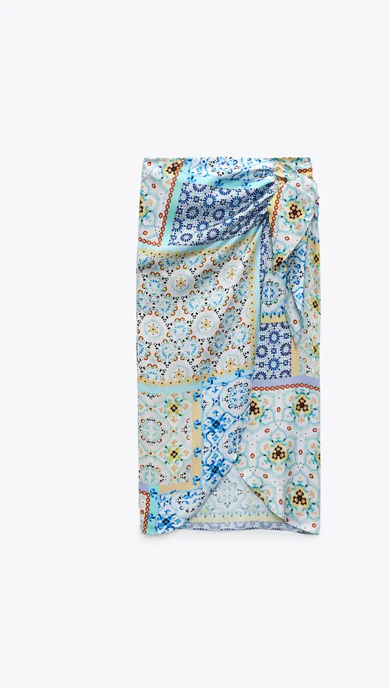 Falda estampado patchwork de Zara