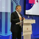 El conseller de Interior en funciones, Miquel Sàmper, durante su intervención en la inauguración del seminario &#39;La percepción importa. 05/05/2021