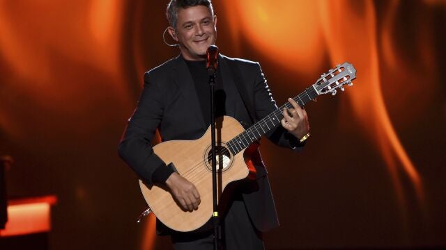 Alejandro Sanz, en los Grammy Latinos. (Photo by Chris Pizzello/Invision/AP, File)