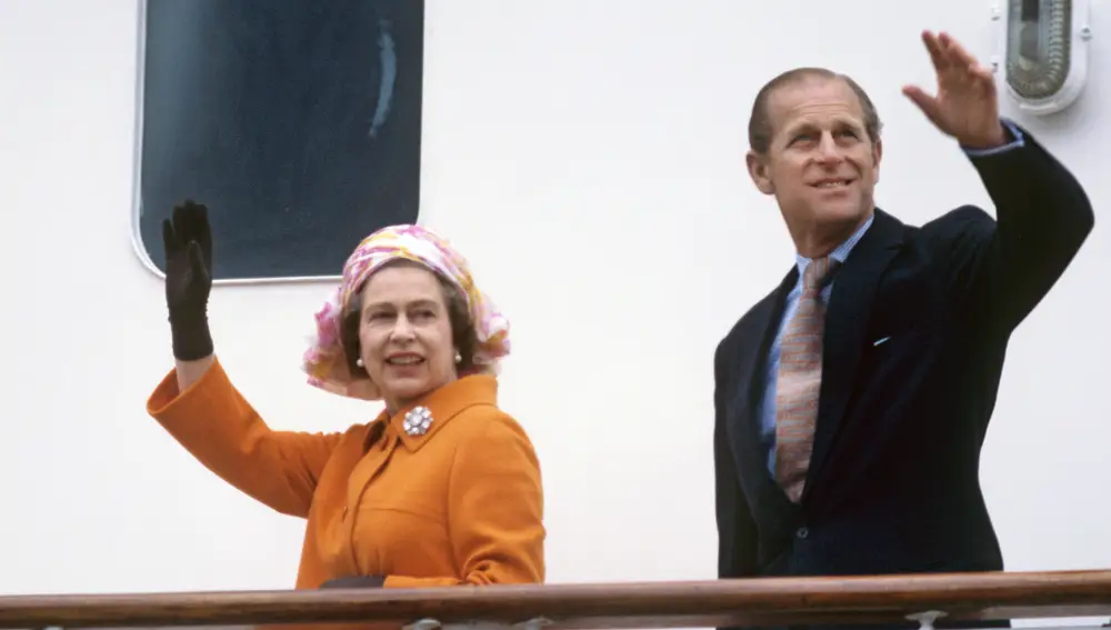 La reina Isabel II y el fallecido duque de Edimburgo, en una imagen de archivo
