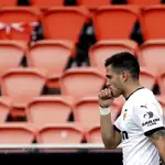  El Valencia negocia la venta de Maxi Gómez al Fenerbahçe