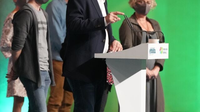 Arnaldo Otegi fue reelegido ayer en Baracaldo (Vizcaya) coordinador general de EH Bildu con el 88,4 por ciento de los votos de sus militantes